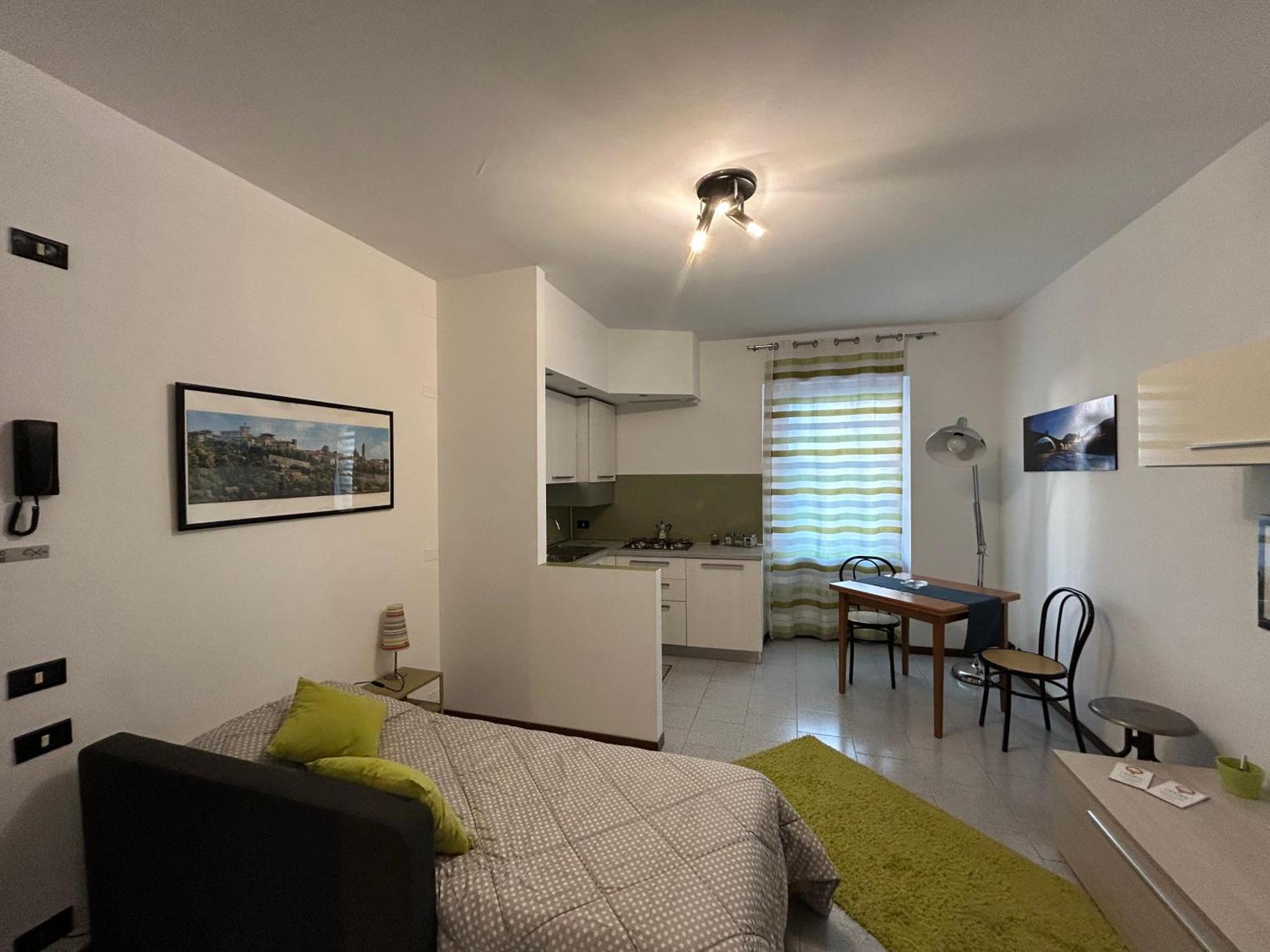 Comfort Accommodation Residence Bergamo Bagian luar foto